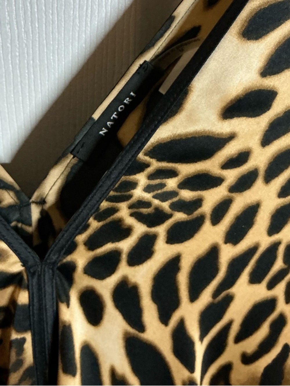 NATORI
Luxe Leopard Caftan in Sz M - Picture 6 of 6